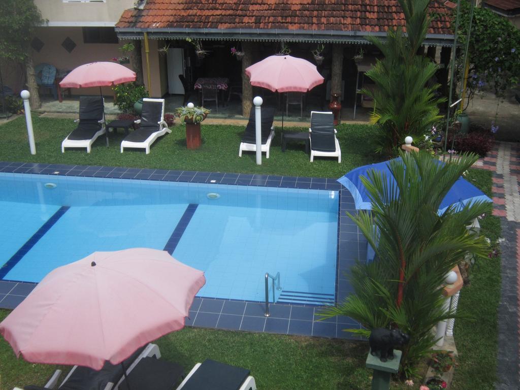 Hilda Guest House ฮิกคาดูวา ภายนอก รูปภาพ