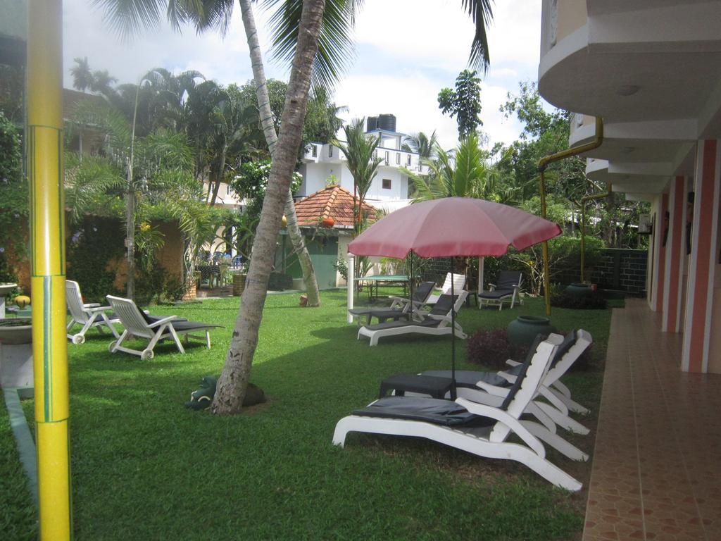 Hilda Guest House ฮิกคาดูวา ภายนอก รูปภาพ